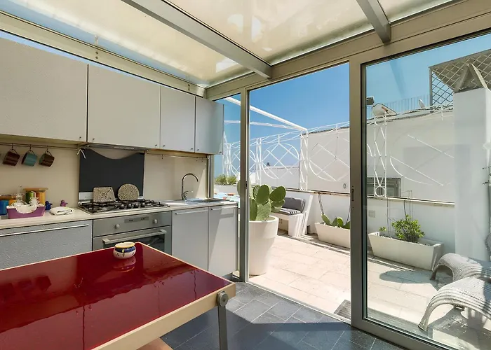 Dimora Storica Torre Matta Elegance, History And Sea Views In The Heart Of Otr *