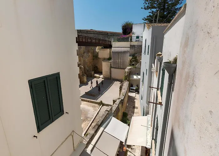 Dimora Storica Torre Matta Elegance, History And Sea Views In The Heart Of Otr