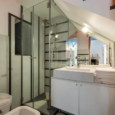 Casa vacanze Dimora Storica Torre Matta Elegance, History And Sea Views In The Heart Of Otr