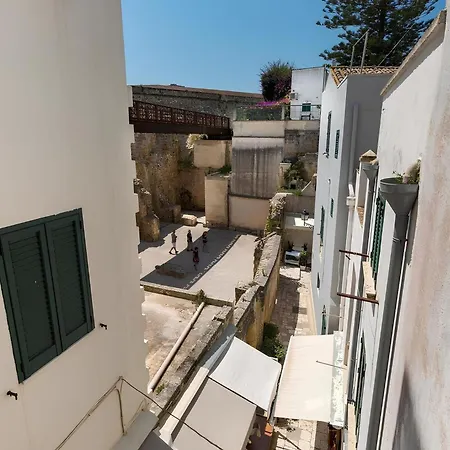 Dimora Storica Torre Matta Elegance, History And Sea Views In The Heart Of Otr